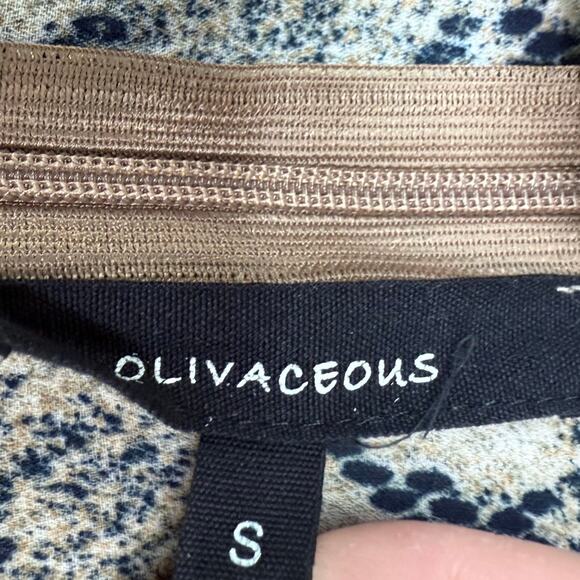 Olivaceous Snakeskin Long Sleeve Blouse Collared Deep V-Neck Shirt Size Small - Picture 4 of 8